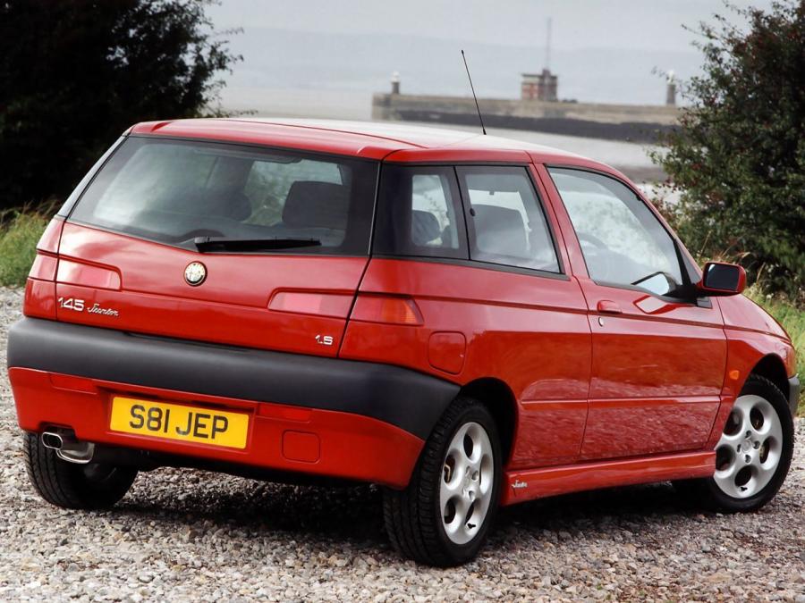  Alfa Romeo 145 1994 года  (UK) (фото 4 из 4)